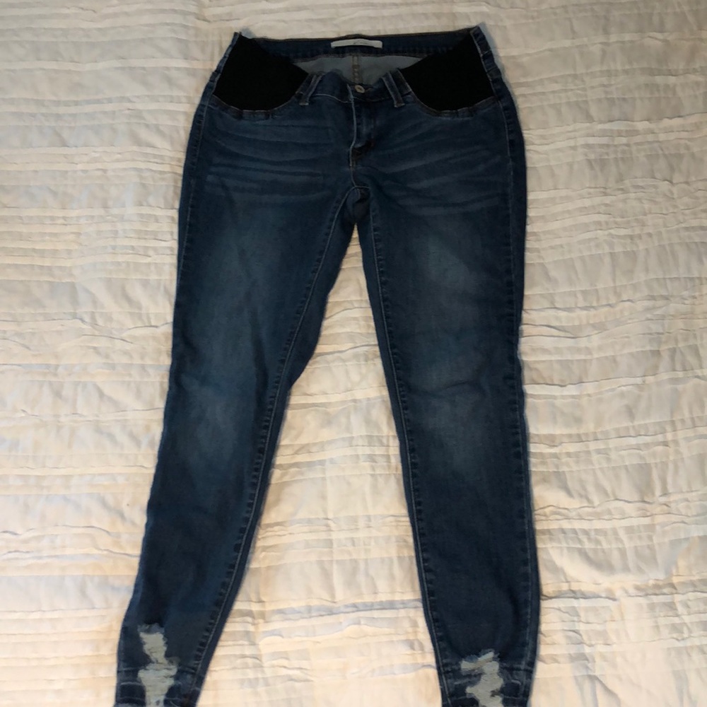 KanCan Maternity Distressed skinny jeans size 27